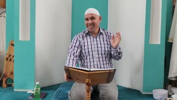 В началото на месеца на хаджа – Хусеин Ходжа