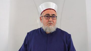али